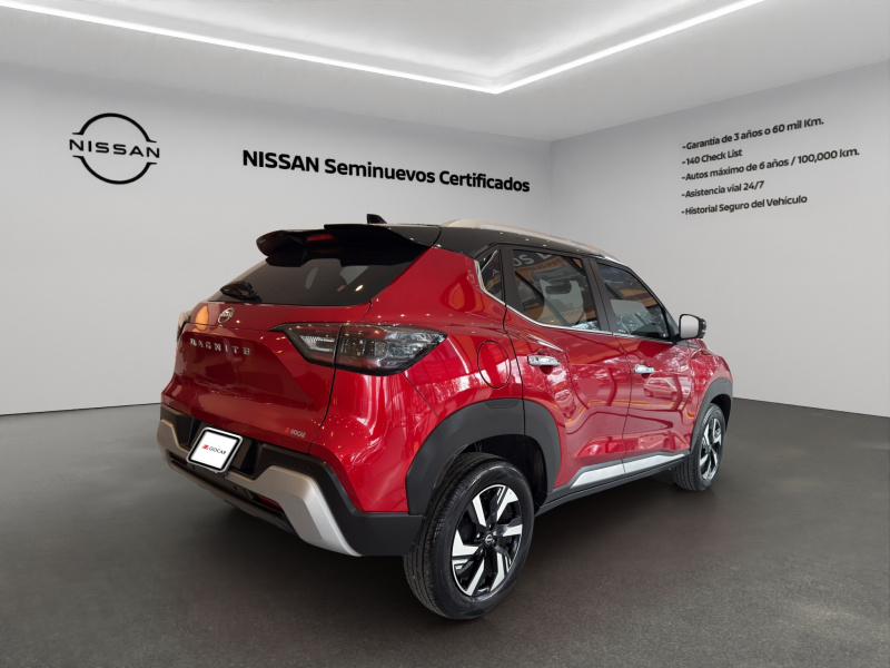 Nissan Magnite  5 pts. Exclusive, 1.0T, TM5, piel, RA-16 2025